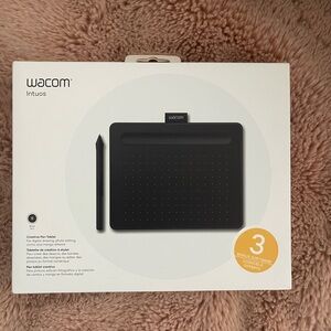 Wacom Intuos Creative Pen Tablet — Black